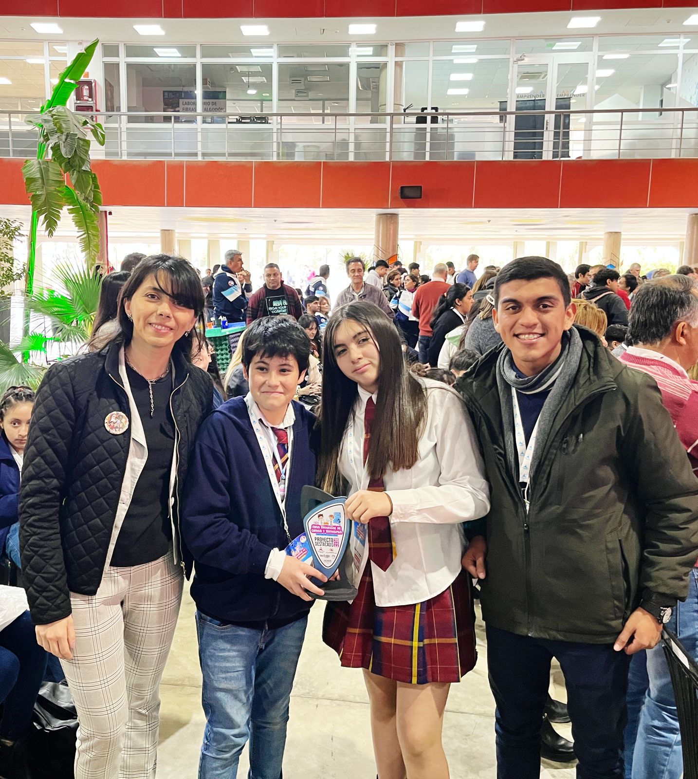 ESTAMOS EN LA INSTANCIA NACIONAL DE LA FERIA DE CIENCIA Y TECNOLOGÍA ...